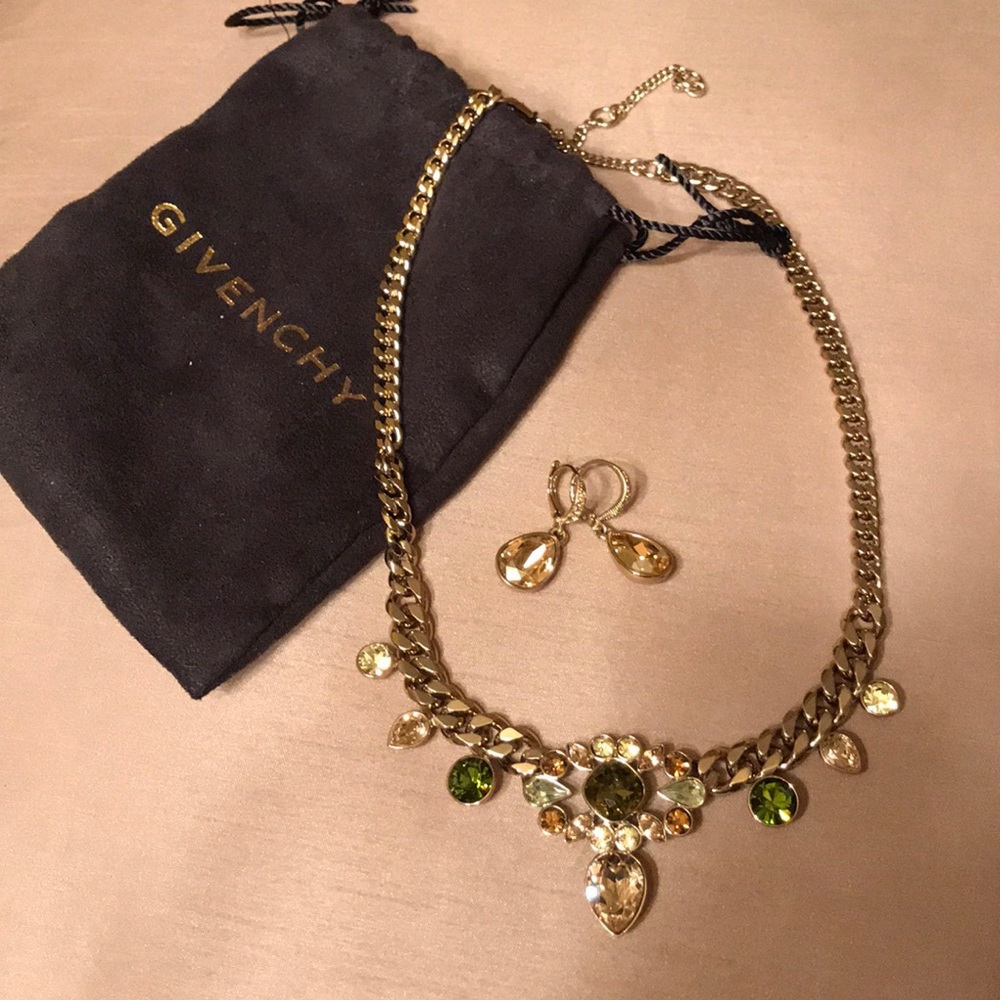 GIVENCHY SET - NECKLACE AND EARRINGS